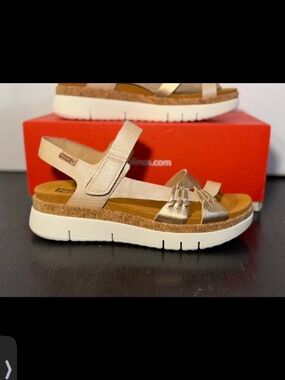 Pikolinos Palma Wedge Sandals ChampagneWomans EU 41/US 10-10.5